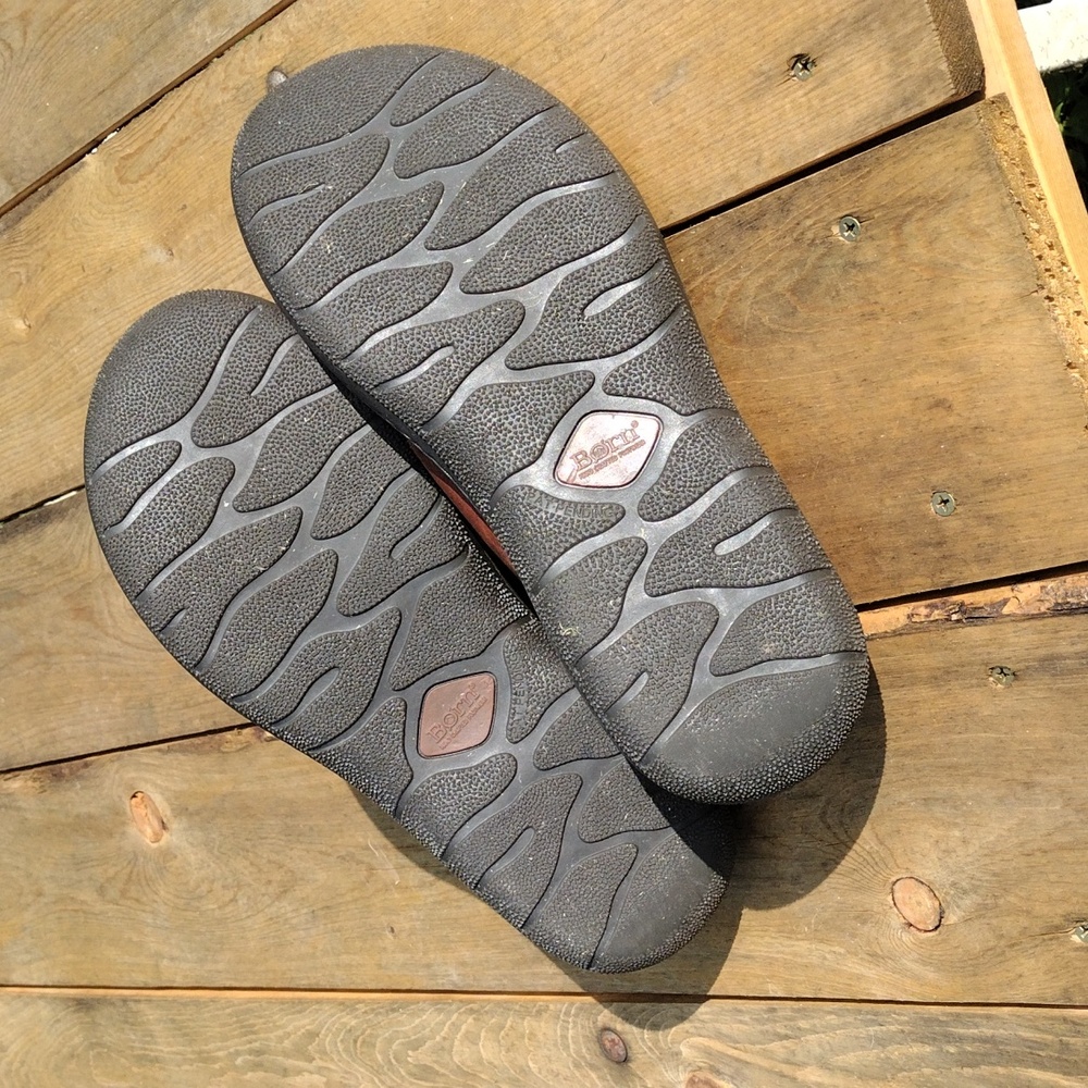 Born Men's Brown Leather Sandals Slip On Slides Size 10 - Picture 8 of 8